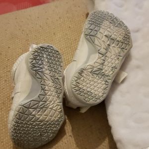 Kids Lebron James tennis shoes